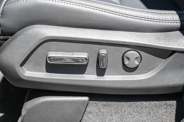 new 2025 Honda Pilot car, priced at $52,950