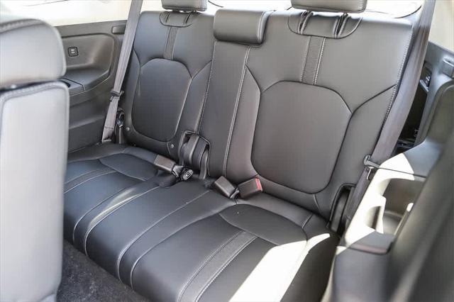 new 2025 Honda Pilot car, priced at $52,950