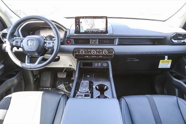 new 2025 Honda Pilot car, priced at $52,950