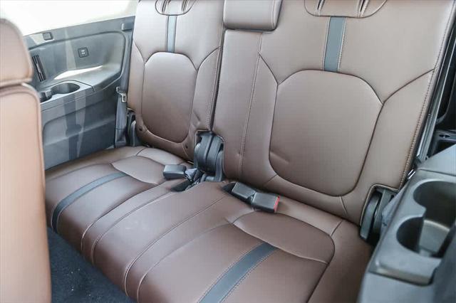 new 2025 Honda Pilot car, priced at $55,520