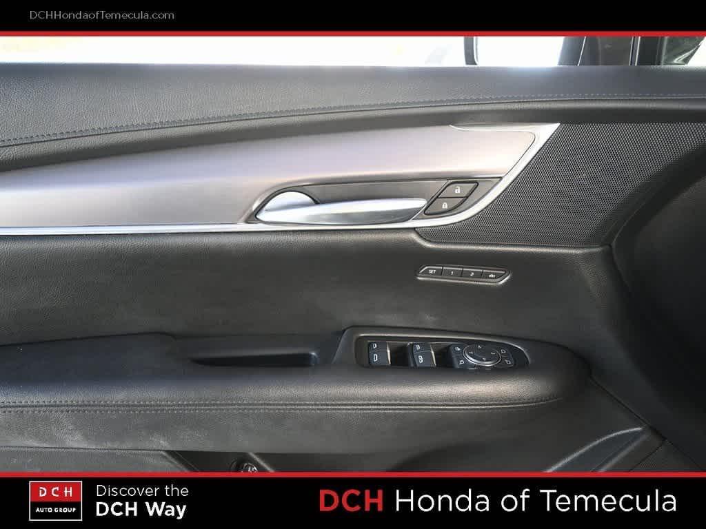 used 2017 Cadillac XT5 car, priced at $15,653