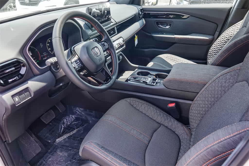 new 2025 Honda Pilot car, priced at $44,250