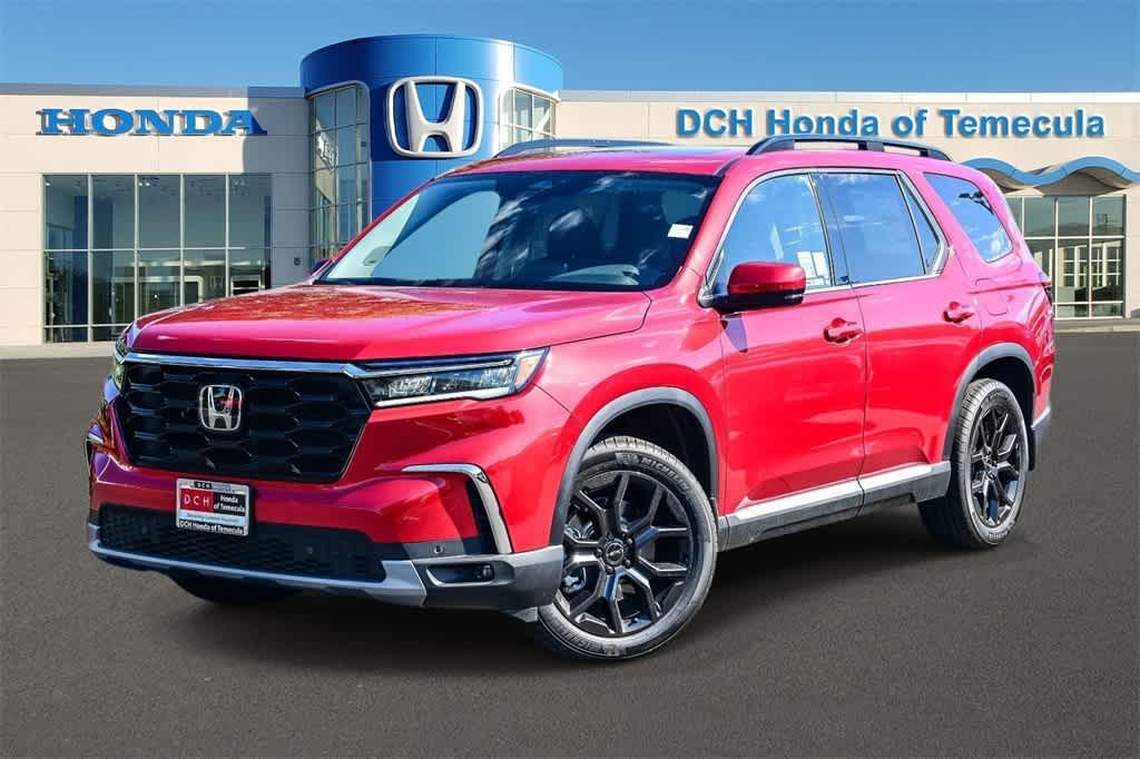 new 2025 Honda Pilot car, priced at $51,350