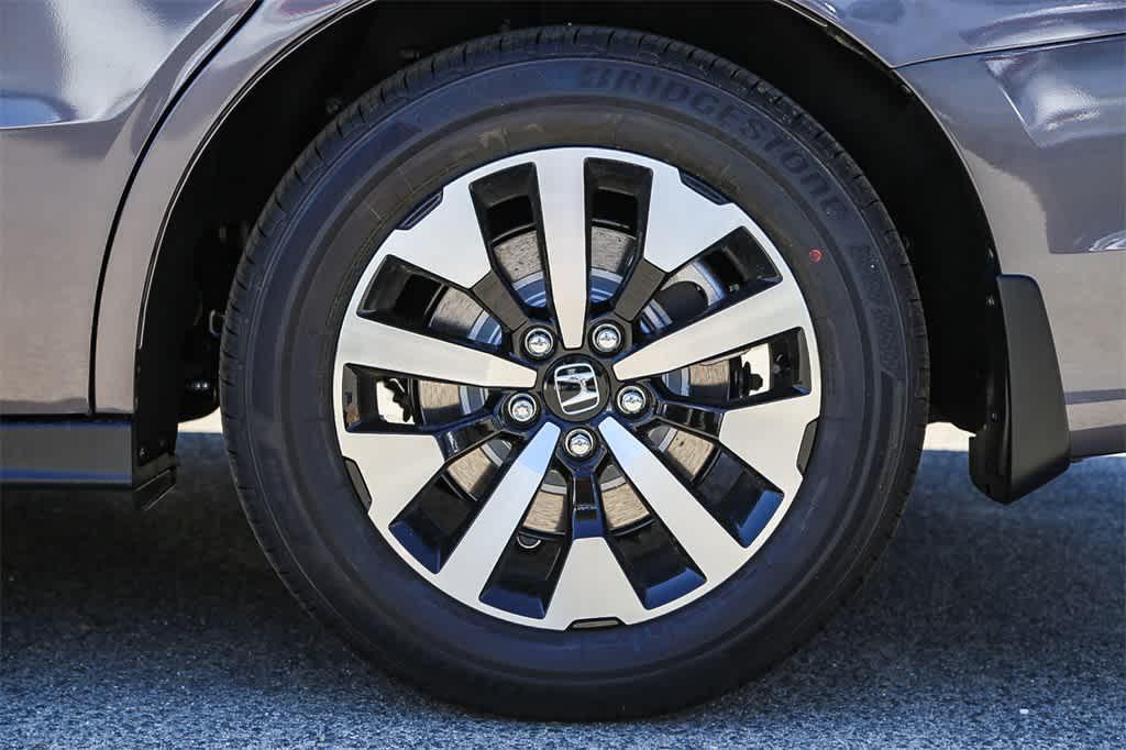 new 2026 Honda Odyssey car, priced at $44,290
