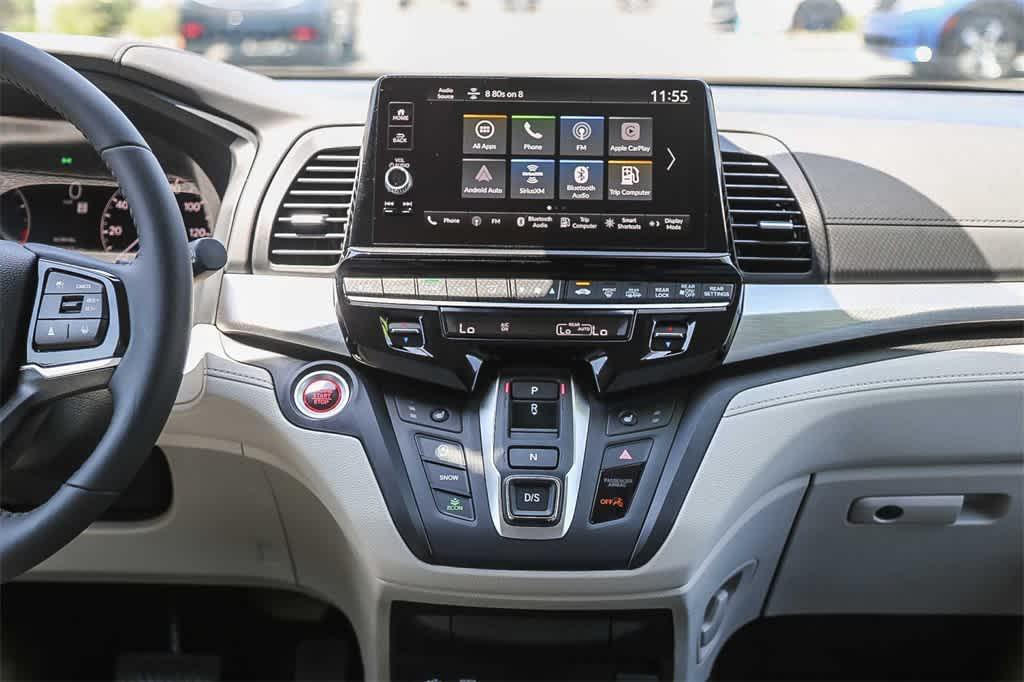 new 2026 Honda Odyssey car, priced at $44,290