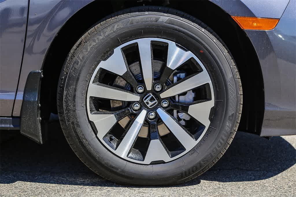 new 2026 Honda Odyssey car, priced at $44,290