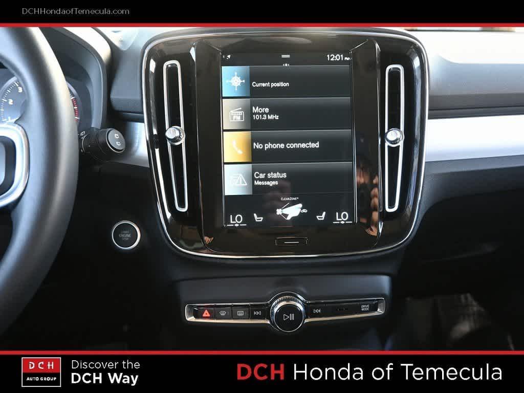 used 2021 Volvo XC40 car, priced at $21,997