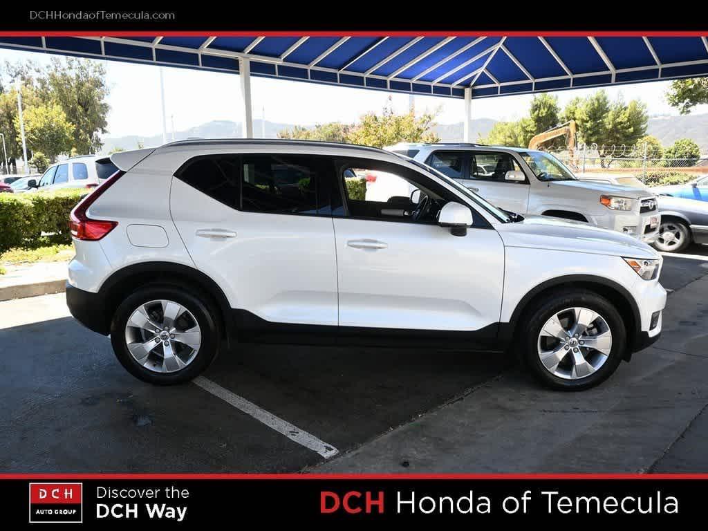 used 2021 Volvo XC40 car, priced at $21,997
