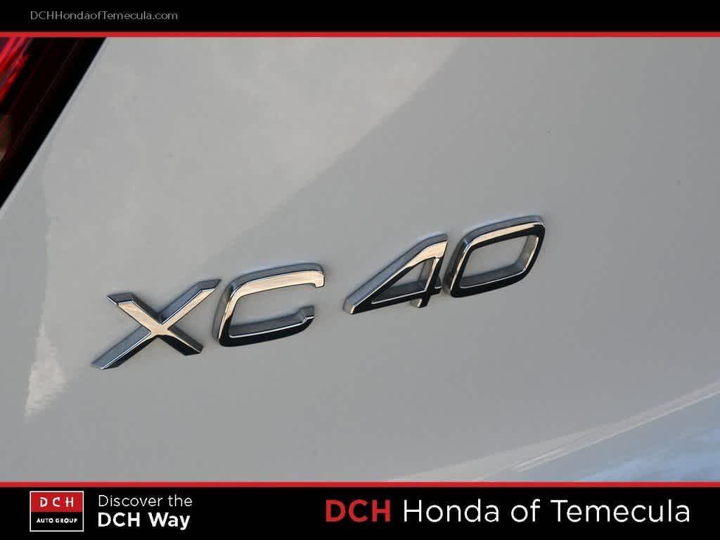 used 2021 Volvo XC40 car, priced at $21,997