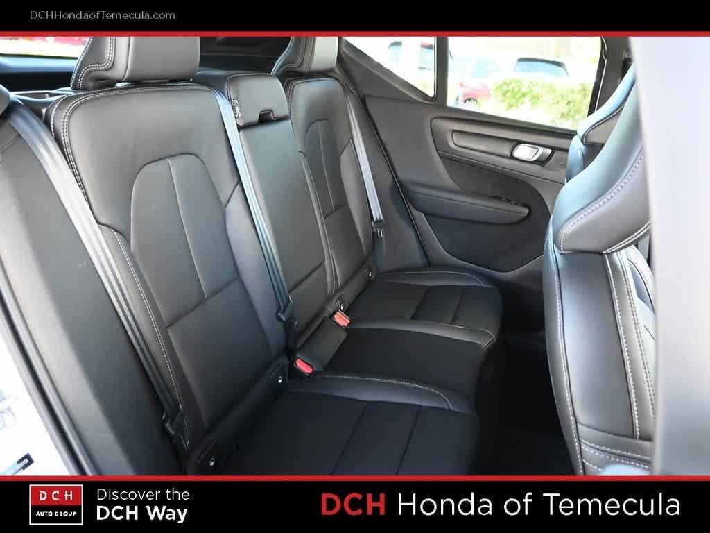 used 2021 Volvo XC40 car, priced at $21,997
