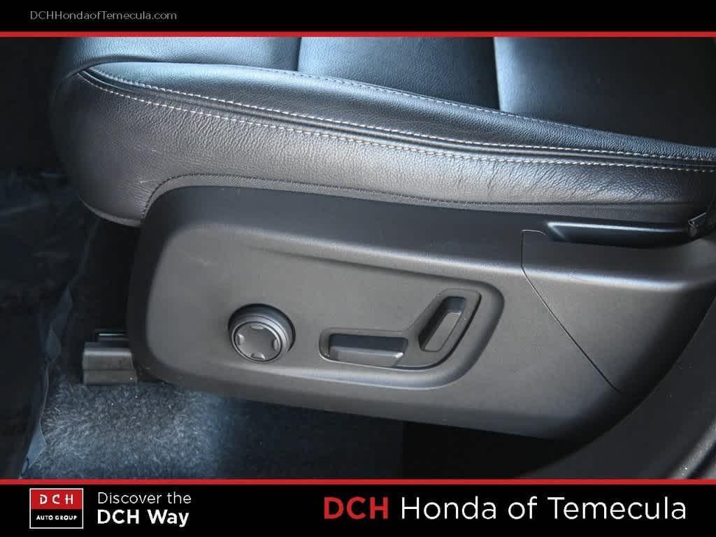 used 2021 Volvo XC40 car, priced at $21,997
