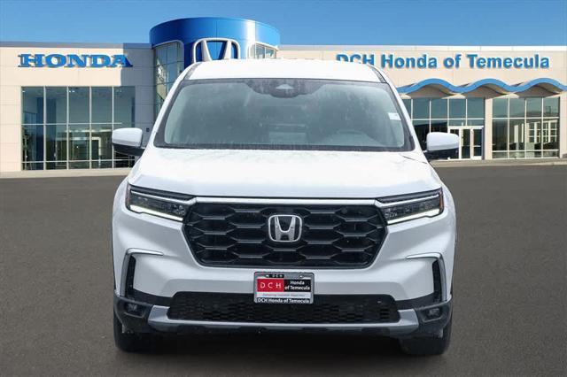 new 2025 Honda Pilot car, priced at $46,080