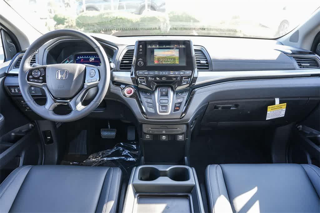 new 2024 Honda Odyssey car, priced at $46,895