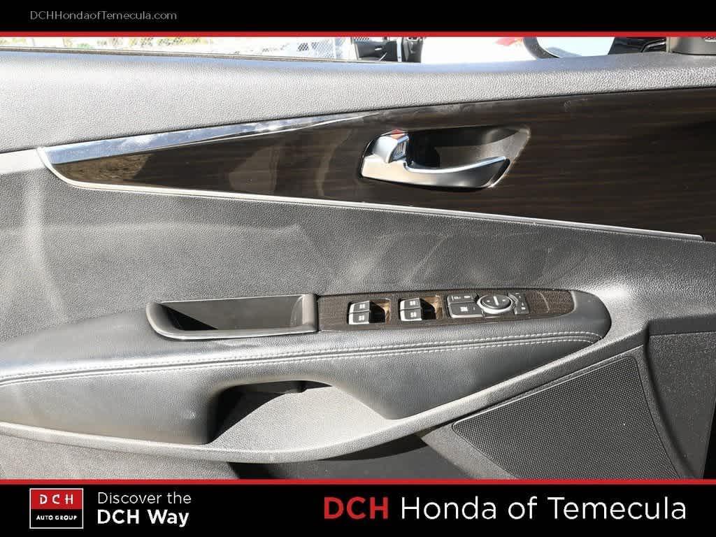 used 2020 Kia Sorento car, priced at $16,379