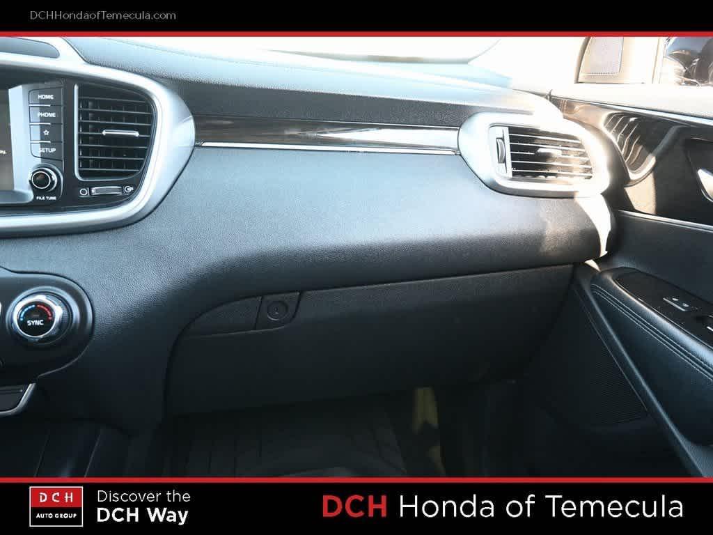 used 2020 Kia Sorento car, priced at $16,379