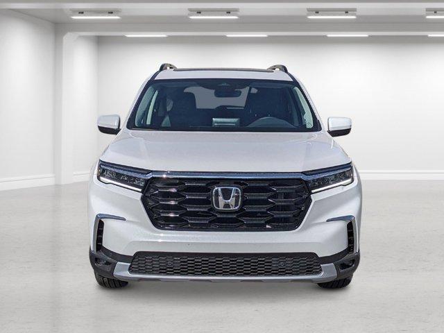 new 2025 Honda Pilot car, priced at $52,440