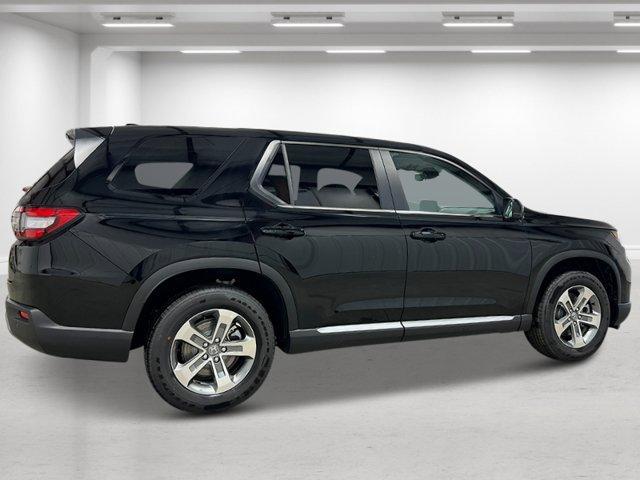 new 2025 Honda Pilot car, priced at $47,050