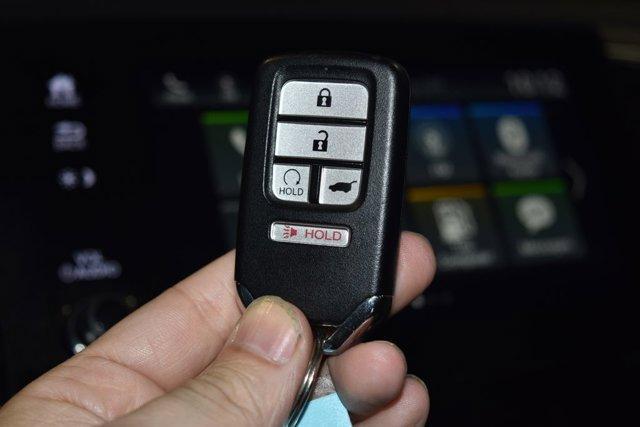 used 2020 Honda Pilot car, priced at $19,614