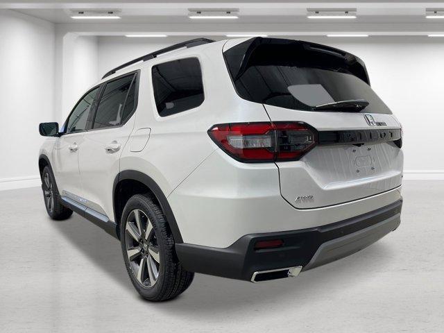 new 2025 Honda Pilot car, priced at $51,505