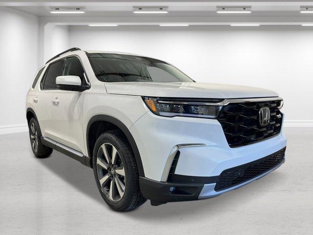 new 2025 Honda Pilot car, priced at $51,505
