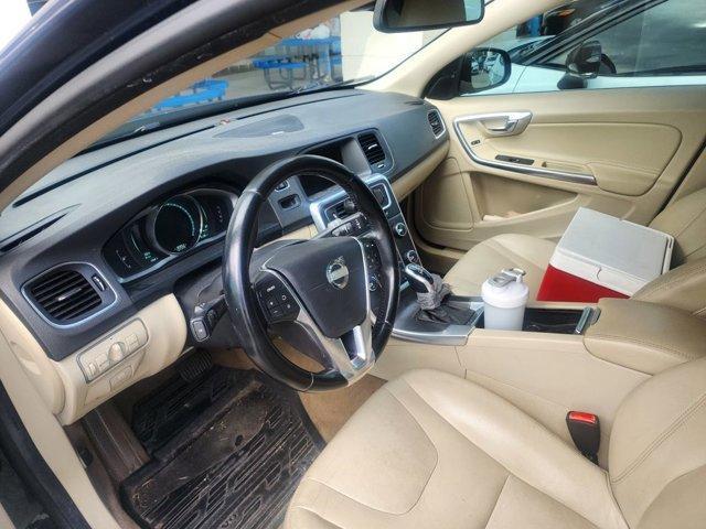 used 2015 Volvo V60 car, priced at $14,900