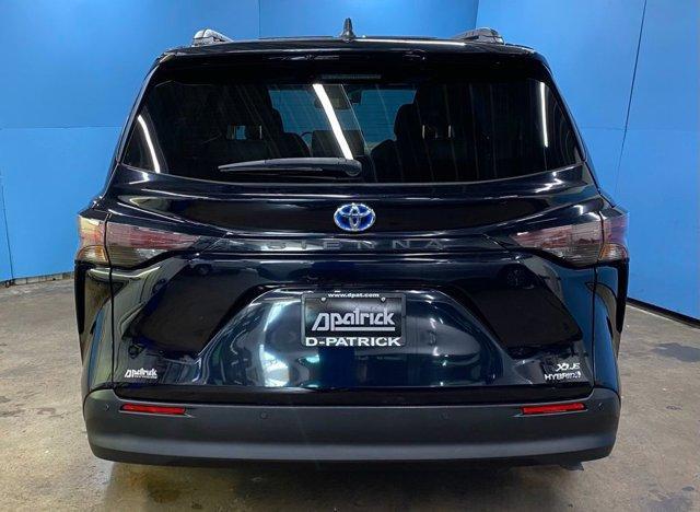 used 2023 Toyota Sienna car, priced at $40,272