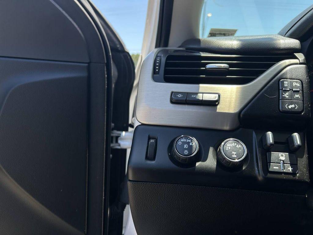 used 2017 GMC Yukon car, priced at $25,988