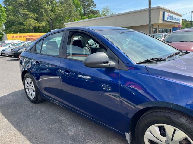 used 2013 Chevrolet Cruze car, priced at $6,995