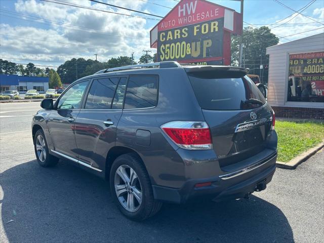 used 2011 Toyota Highlander car, priced at $12,995