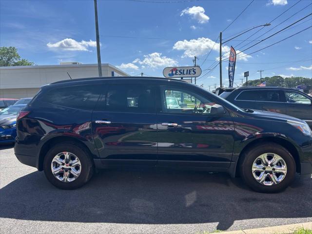 used 2016 Chevrolet Traverse car, priced at $10,995