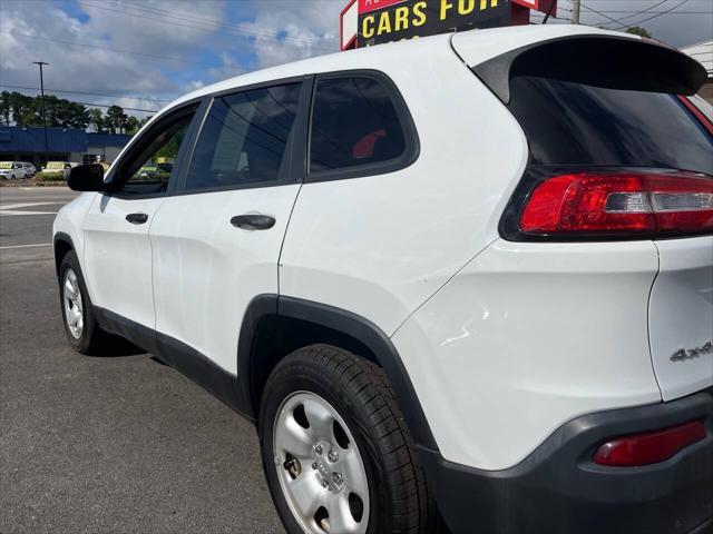 used 2016 Jeep Cherokee car, priced at $12,995