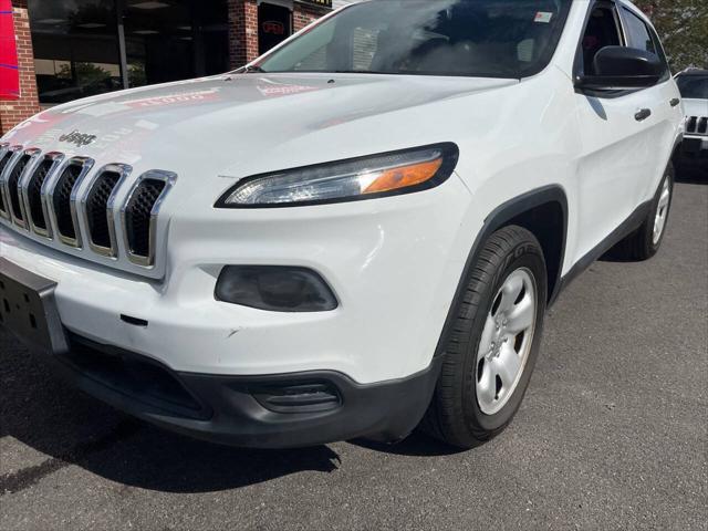 used 2016 Jeep Cherokee car, priced at $12,995