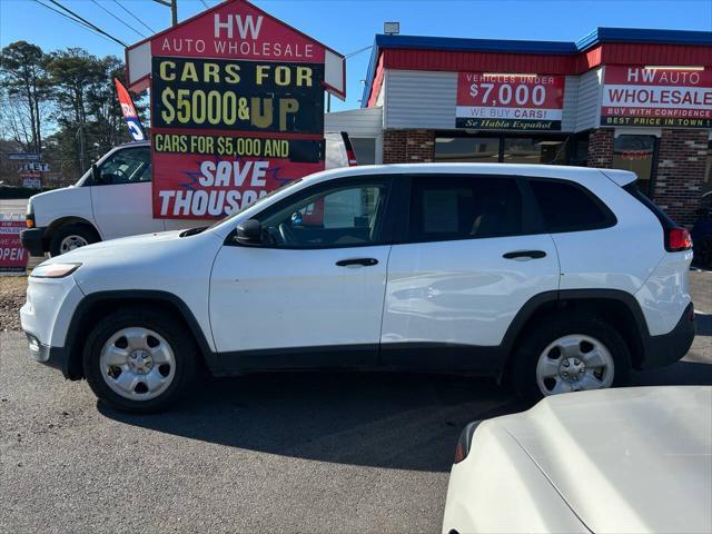 used 2016 Jeep Cherokee car, priced at $12,995