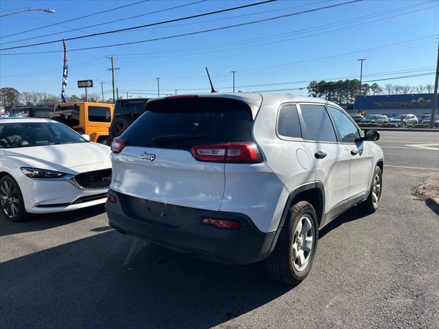 used 2016 Jeep Cherokee car, priced at $12,995