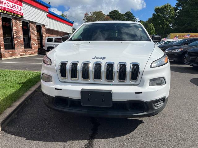 used 2016 Jeep Cherokee car, priced at $12,995