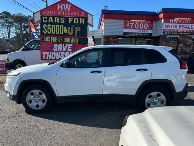 used 2016 Jeep Cherokee car, priced at $12,995