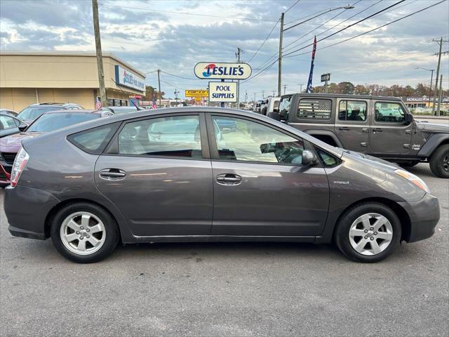 used 2007 Toyota Prius car, priced at $7,995