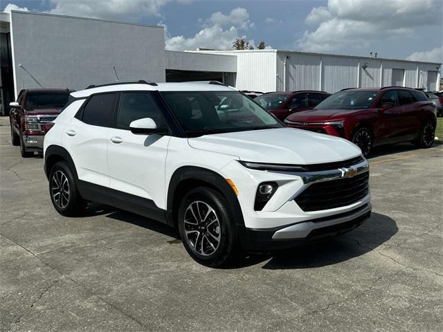 new 2024 Chevrolet TrailBlazer car, priced at $28,475