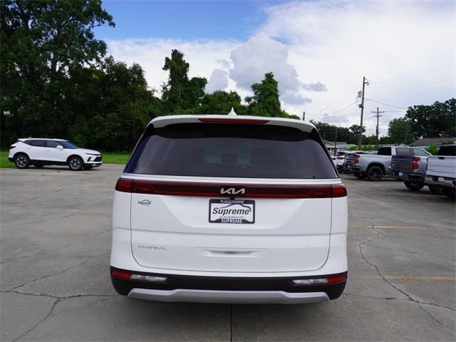 used 2023 Kia Carnival car