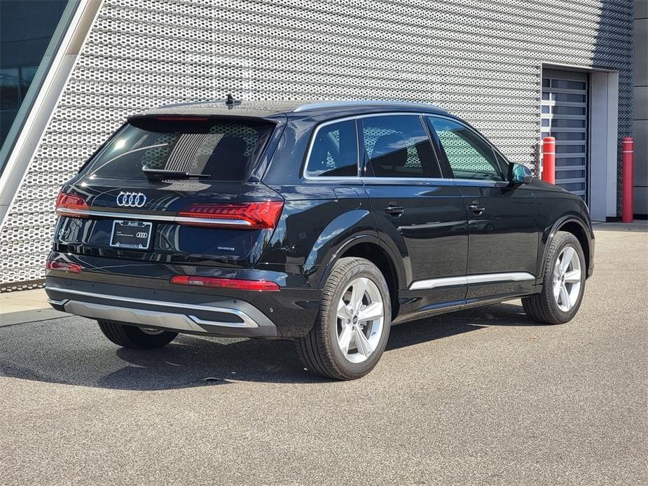 used 2024 Audi Q7 car, priced at $59,200