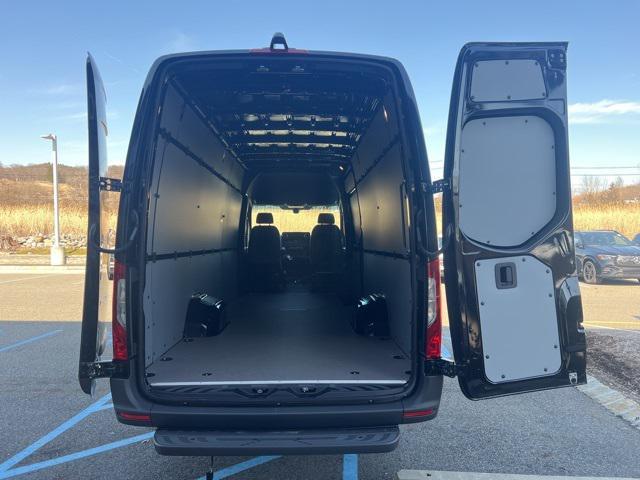 new 2025 Mercedes-Benz Sprinter 3500 car, priced at $75,269