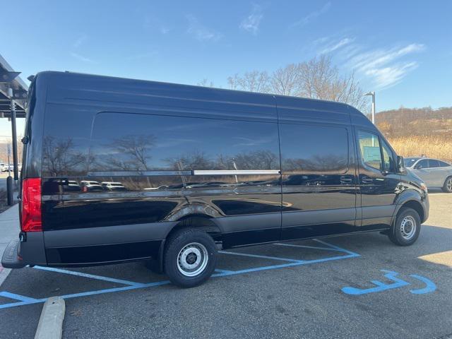new 2025 Mercedes-Benz Sprinter 3500 car, priced at $75,269