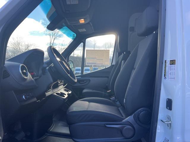 new 2025 Mercedes-Benz Sprinter 2500 car, priced at $76,014