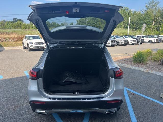 used 2021 Mercedes-Benz GLA 250 car, priced at $24,991