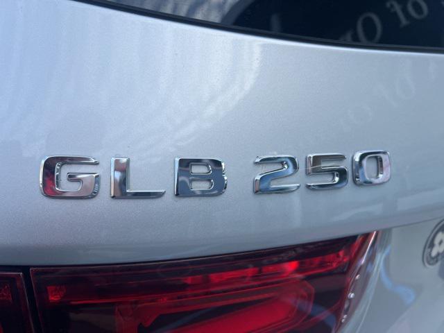 used 2021 Mercedes-Benz GLB 250 car, priced at $29,991