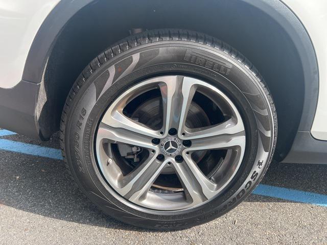 used 2022 Mercedes-Benz GLC 300 car, priced at $34,991