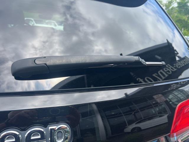 used 2020 Jeep Grand Cherokee car, priced at $30,991