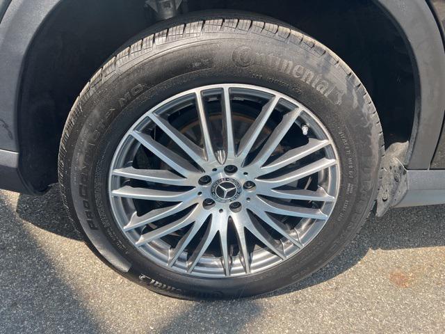used 2024 Mercedes-Benz GLC 300 car, priced at $45,992