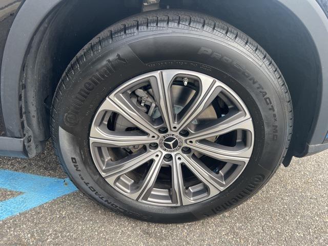 used 2024 Mercedes-Benz GLC 300 car, priced at $44,483