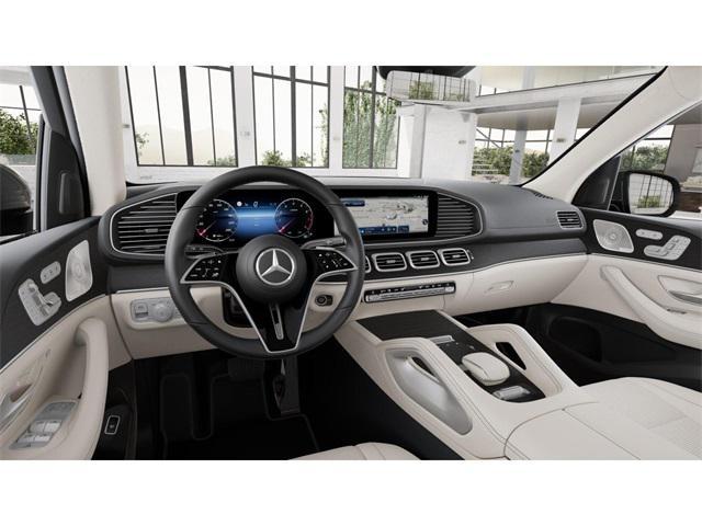 new 2025 Mercedes-Benz GLS 450 car, priced at $92,935